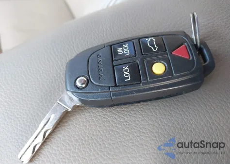 2007 Volvo S60 2.5T из США, поврежденный, VIN YV1RH592972623577